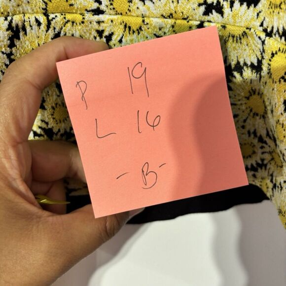 Maeve Anthropologie Button Side Top Floral  Size Medium Summer Spring Casual - Picture 7 of 7